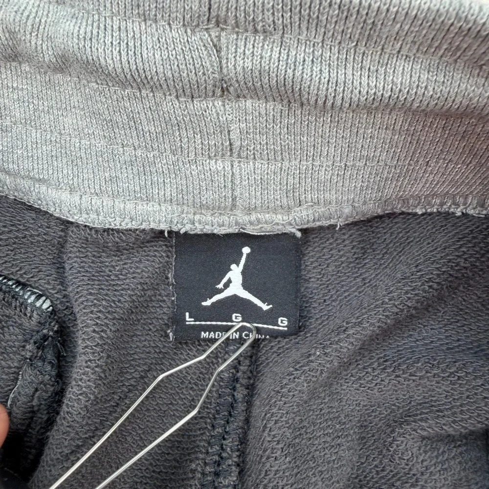 Jordan Mens L Fleece Shorts Gray 642453 Jumpman Logo Sweatshorts